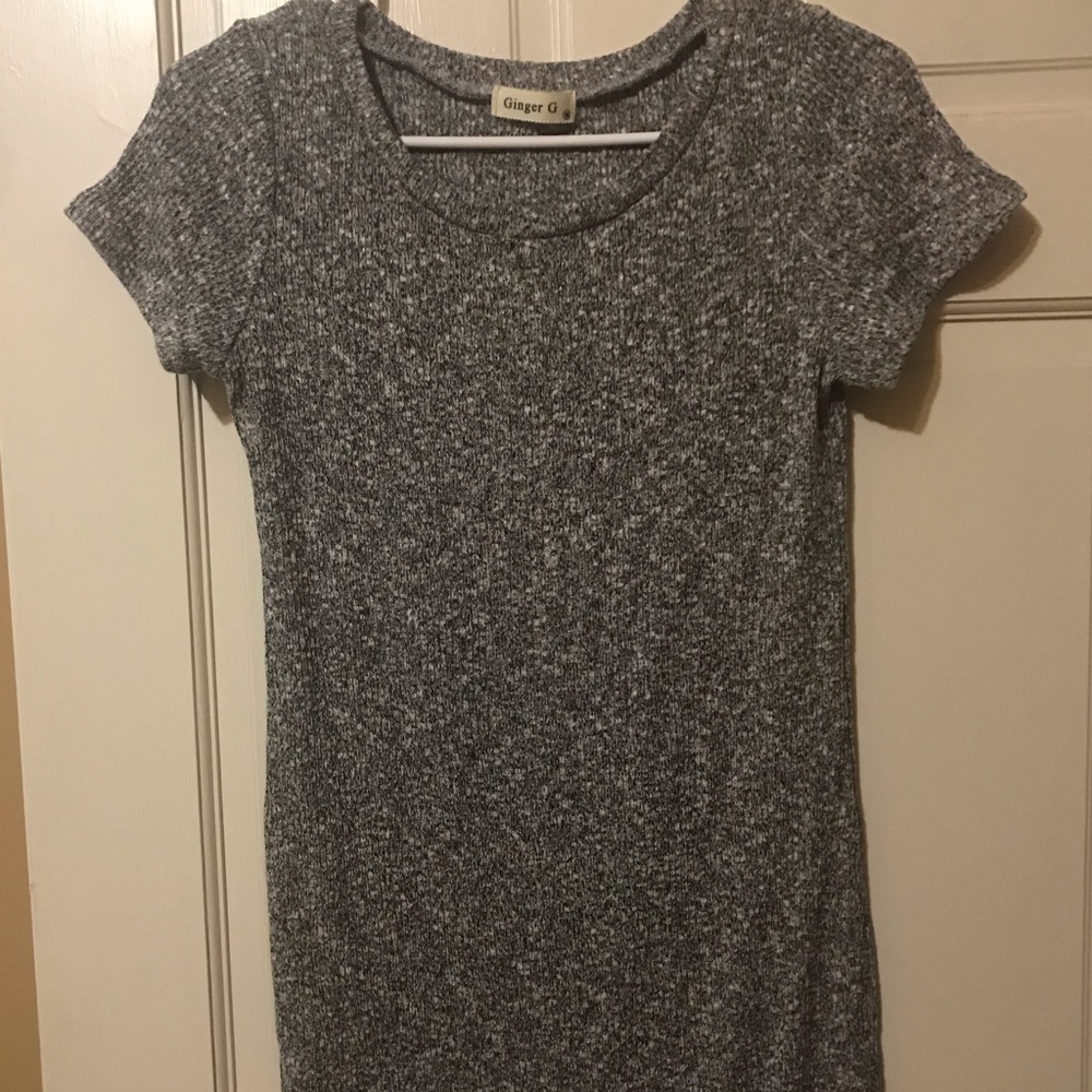 Ginger G gray short sleeve tunic